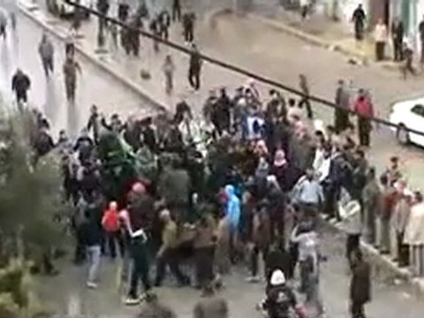 فري برس حمص البياضة ظهور الجيش الحر في الحي17 1 2012