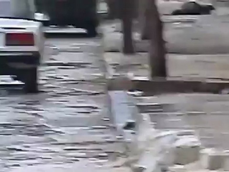 فري برس   حمص الخالدية قنص أحد المارة من قناص المطاحن 17 1 2012