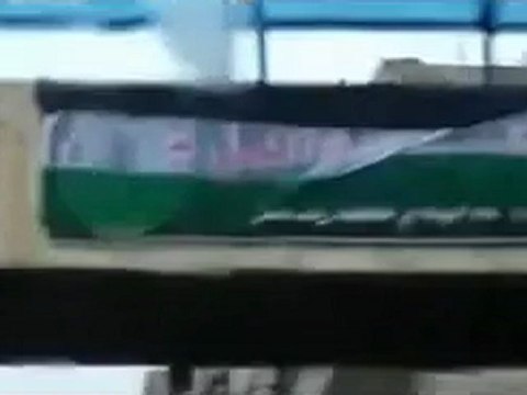 فري برس رفع علم الأستقلال في مدينة التل ريف دمشق 17 1 2012