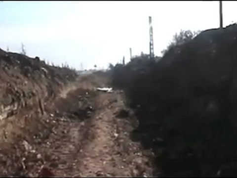 فري برس حماة الخنادق التي يحفرها النظام حول حماة 18 1 2012