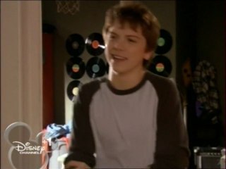 Derek - La vie avec Derek  [1x01]