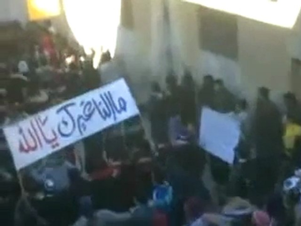 فري برس   حماة العليليات مظاهرة احرار الحي في جمعة معتقلي الثورة 20 1 2012 ج2