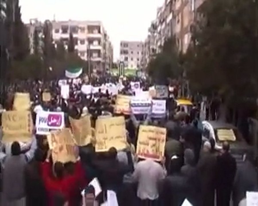 فري برس   حمص القصور جمعة معتقلي الثورة نحني الحمصية ودينا الاسد على العصفورية رااائعة 20 1 2012