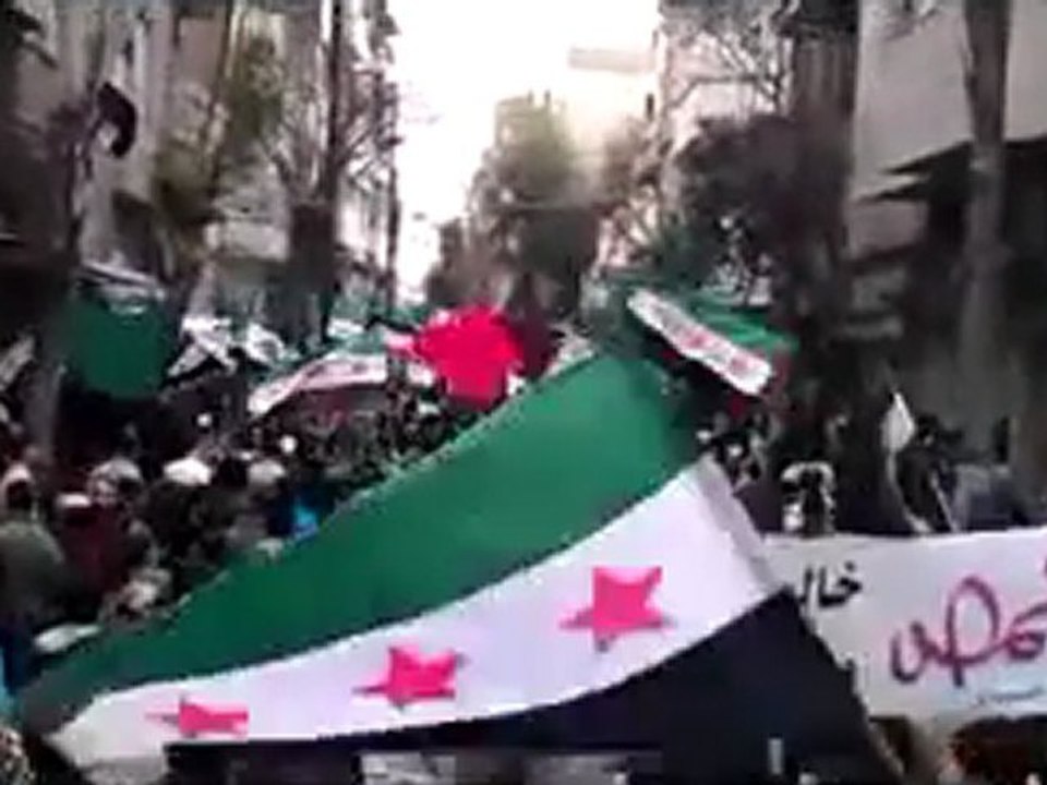 فري برس   حمص باب السباع مظاهرة يرددون أنشودة يا بشار لا تتحدانا 20 1 2012