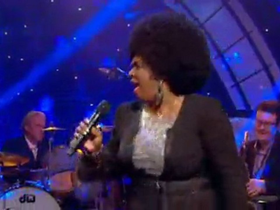 Betty Wright -  In The Middle Of The Game (live)