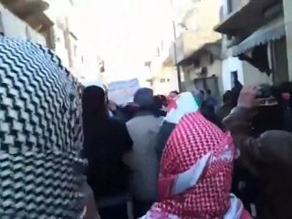 Скачать видео: فري برس   حلب   المرجة   بداية جمعة معتقلي الثورة 20 1 2012 ج1