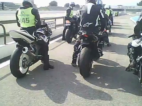 Roulage moto Aprilia 250 RS -circuit Paul Ricard castellet 5,8 kms sans chicane MD-SF43 11 avril 2011