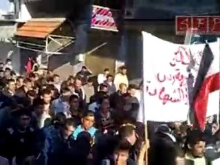 فزعة أهالي تلكلخ لإخوانهم في درعا الإثنين 25-4-2011