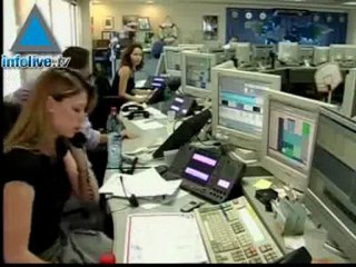 Dollar's plunge continues