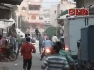 هروب قوات الأمن والشبيحة أمام المتظاهرين حماة 20-5-2011