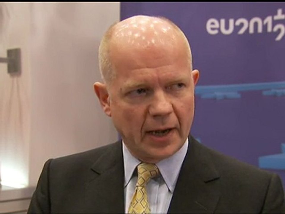 William Hague welcomes strengthened Iran sanctions