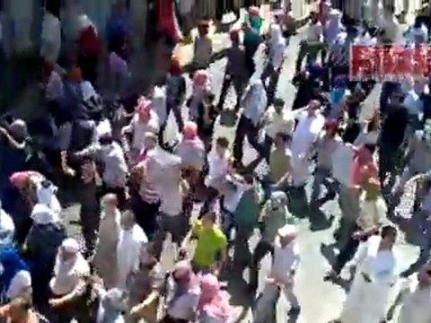 حماة 50-100 ألف متظاهر في جمعة 3-6-2011