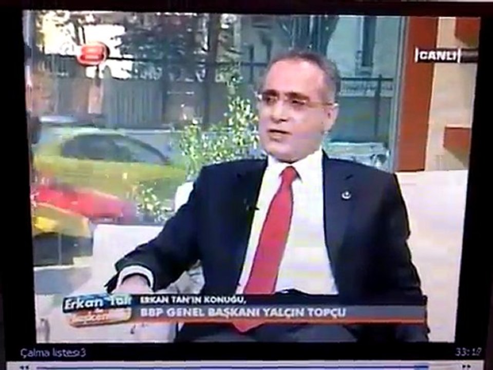 YALÇIN TOPÇU:Etek giyer dolaşırım