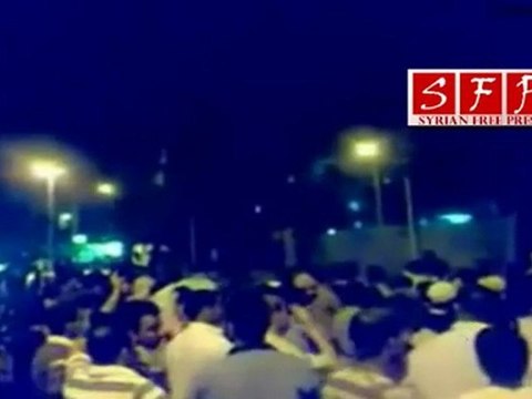 مظاهرات دير الزور الملعب البلدي اعتصام مسائي 15-6-2011