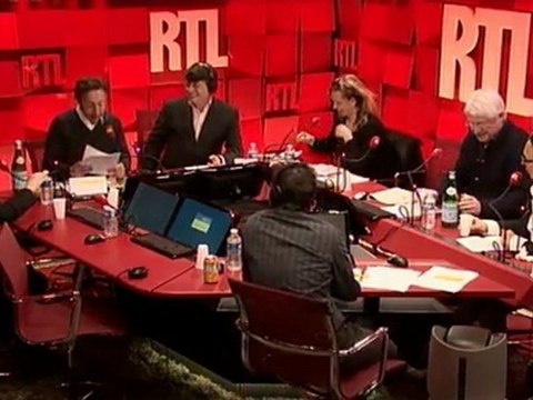 Lundi 23 Janvier : Présentation de Juliette Greco et Emma De Caunes par Stéphane Bern