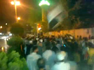 مظاهرة ليلية في حمورية بريف دمشق ردا على الخطاب مطالب...