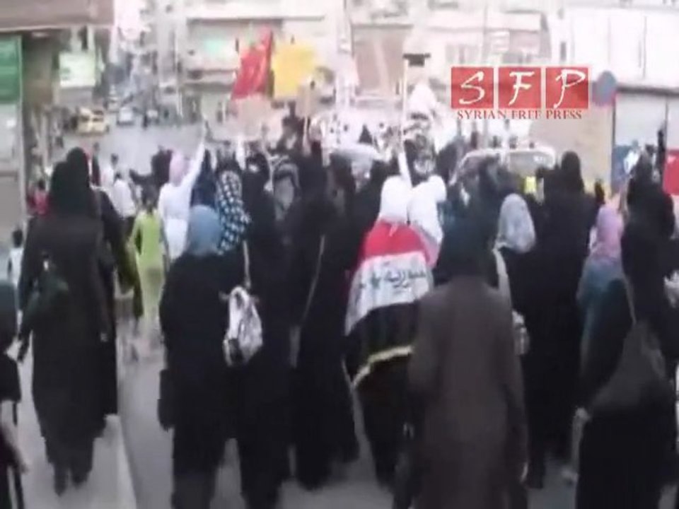 مظاهره نسائيه مدينة حماه 25-6-2011
