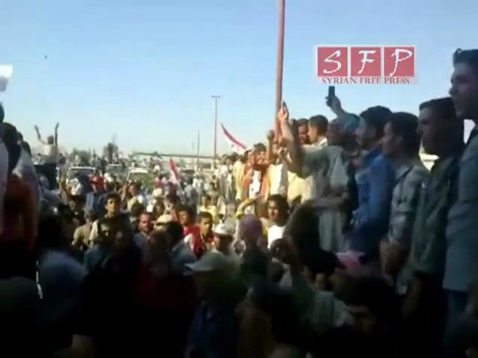 مسرحية الشعب يريد اسقاط النظام معرة النعمان 24_6-2011