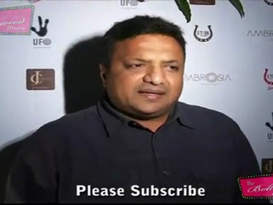 Restaurant Launch By Ronit Roy 03