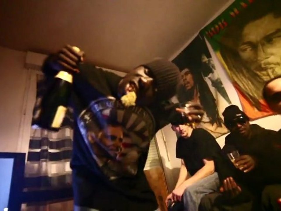 Eko du 94 - J'Fume la Weed (Sortie du clip le 27/01)