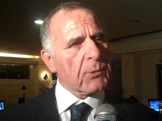 Vasilis Konstantinou sta Prasina Nea