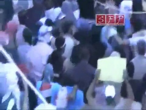 اللاذقية مظاهرات حاشدة في حي الرمل 8-7-2011