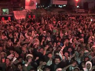 Yemeníes celebran partida de Saleh a EEUU