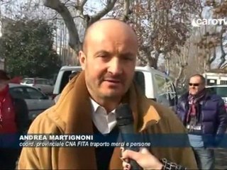 Icaro Tv. Taxisti in sciopero contro le liberalizzazioni