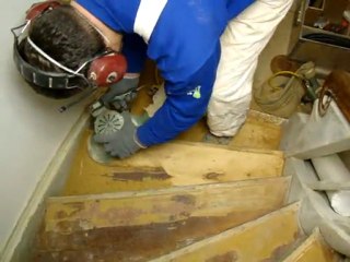 Afslibning af trappetrin - priser på afhøvling af trapper på www.dbf-gulvservice.dk