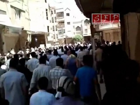 دوما جمعة الله معنا تجمع المتظاهرين مرة ثانية بعد 5-8-2011