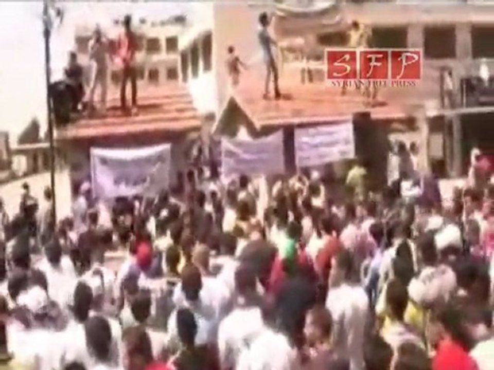 حمص القصور جمعة لن نركع إلا لله 12-8-2011