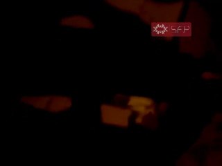 فري برس   حمص  باب هود دفن الشهداءفي حديقة الحي7 9 2011