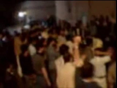 فري برس ادلب سرمين تحية الى ثوار اليمن 27 9 2 2011