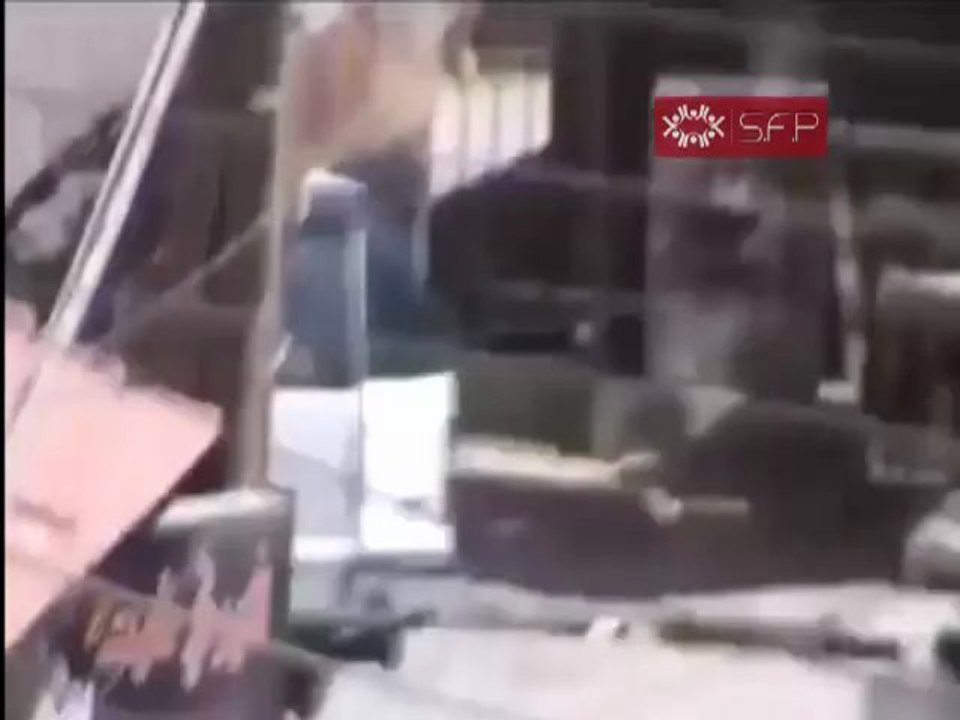 فري برس   ريف دمشق حرستا  انتشار امنى في جمعة النصر لشامنا ويمننا 30 9 2011