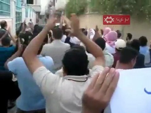 فري برس مظاهرة في حي العسالي بدمشق نصرة لحمص 2 10 2011