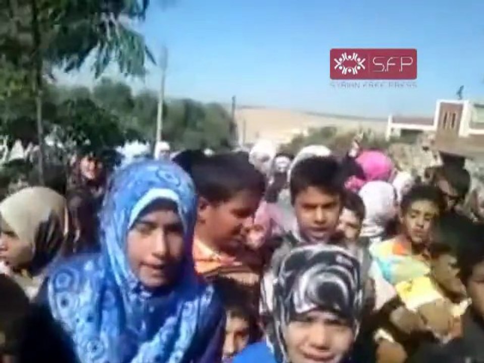 فري برس   إدلب حاس مظاهرة طلابية 3 10 2011