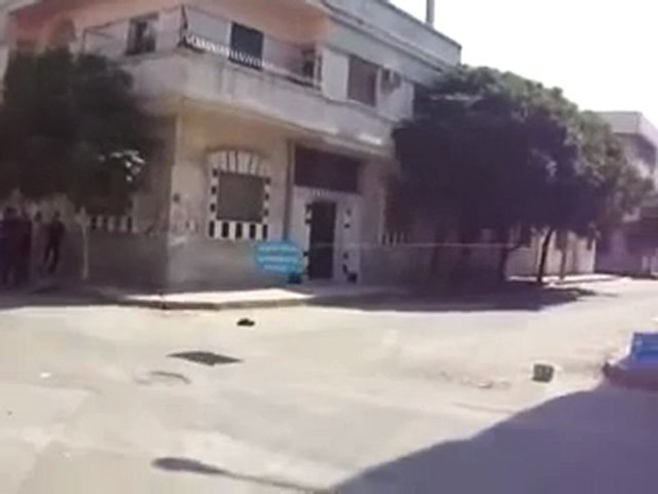 فري برس   حمص جب الجندلي جمعة المجلس الوطني يمثلني تحدي أهالي الحي العناصر الجيش 7 10 2011