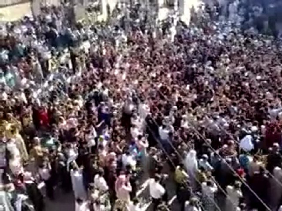 فري برس   حماة كرناز مظاهرة حاشدة في سبت الشهيد مشعل التمو 8 10 2011