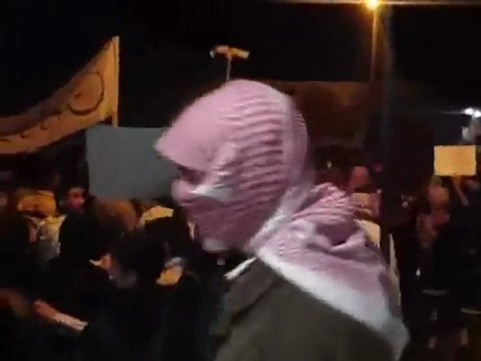 فري برس   ريف حلب تل رفعت مسائيات الثوار في اثنين اسيرة 24 10 2011 ج2