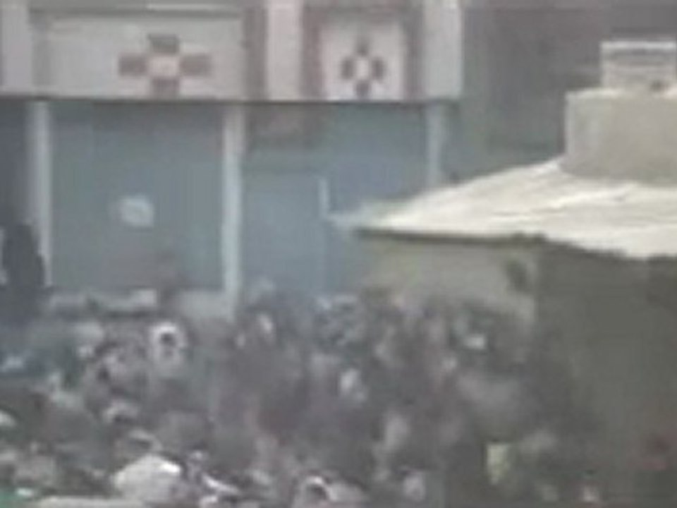 فري برس   ريف دمشق دوما مراسم زفاف الشهيد الطفل محمود عيون 27 10 2011 ج3