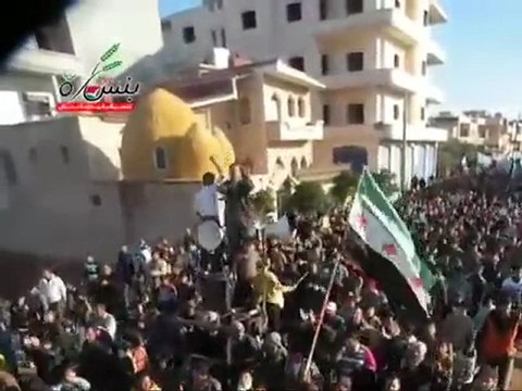 فري برس إدلب بنش مظاهرة حاشدة أول يوم عيد الأضحى 6 11 2011