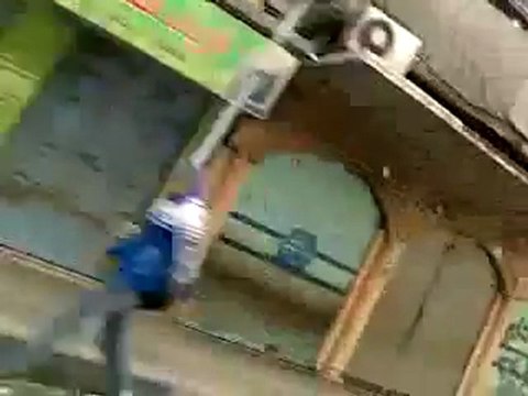 فري برس حماة اضراب عام في شارع الدباغة وابن رشد و15 اذار 10 11 2011