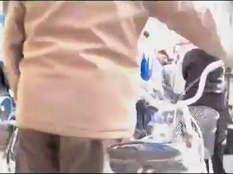 فري برس حمص المحتلة أزمة الغاز هذه معنى كلمة خلصت هذه سياسة التجويع لأهل حمص لكن حمص ستبقى صامدة ولن تركع 13 11 2011