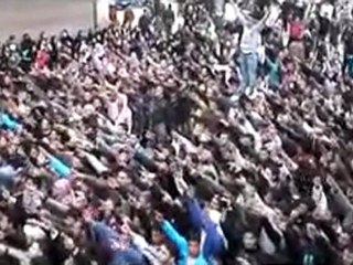 فري برس   حمص البياضة القسم اثناء التشييع 14 11 2011