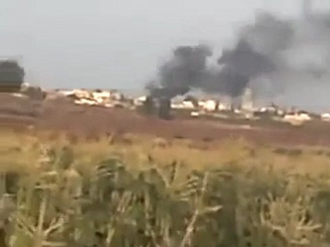 فري برس درعا خربة غزالة درعا تصاعد الدخان جراء القصف العشوائي 14 11 2011