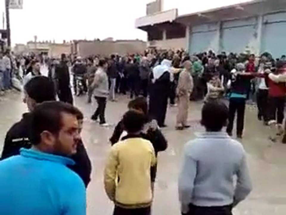 فري برس   الحسكة   مظاهرة غويران   طرد السفراء 18 11 2011 ج1