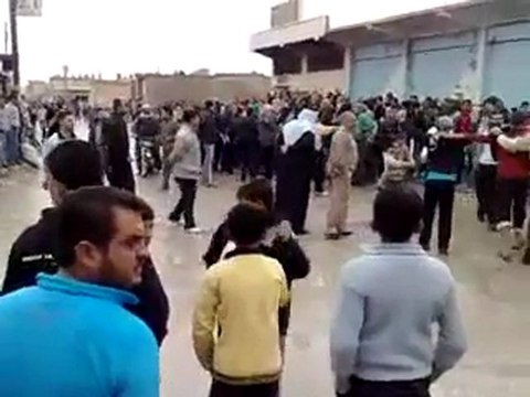 فري برس الحسكة مظاهرة غويران طرد السفراء 18 11 2011 ج1