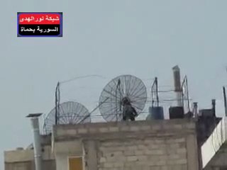 فري برس   حماة قصورأمن على الأسطح ينتظر خروج المصلين لقنصهم 18 11 2011