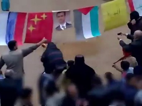 فري برس حمص حي الشماس جمعه طرد السفراء احراق اعلام داعمي العصابه الحاكمة 18 11 2011