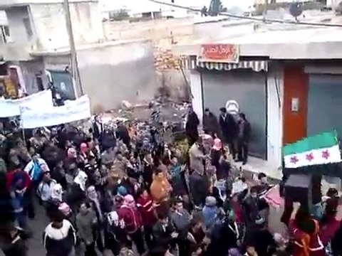 فري برس ادلب كللي مظاهرة في جمعة طرد السفراء 18 11 2011
